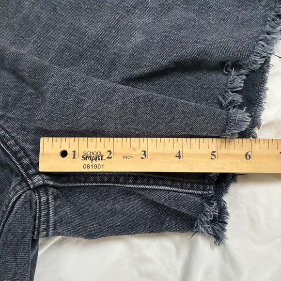 Everlane black denim shorts 25 - Picture 5 of 8
